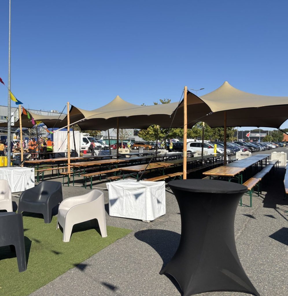 Tentes et mobilier